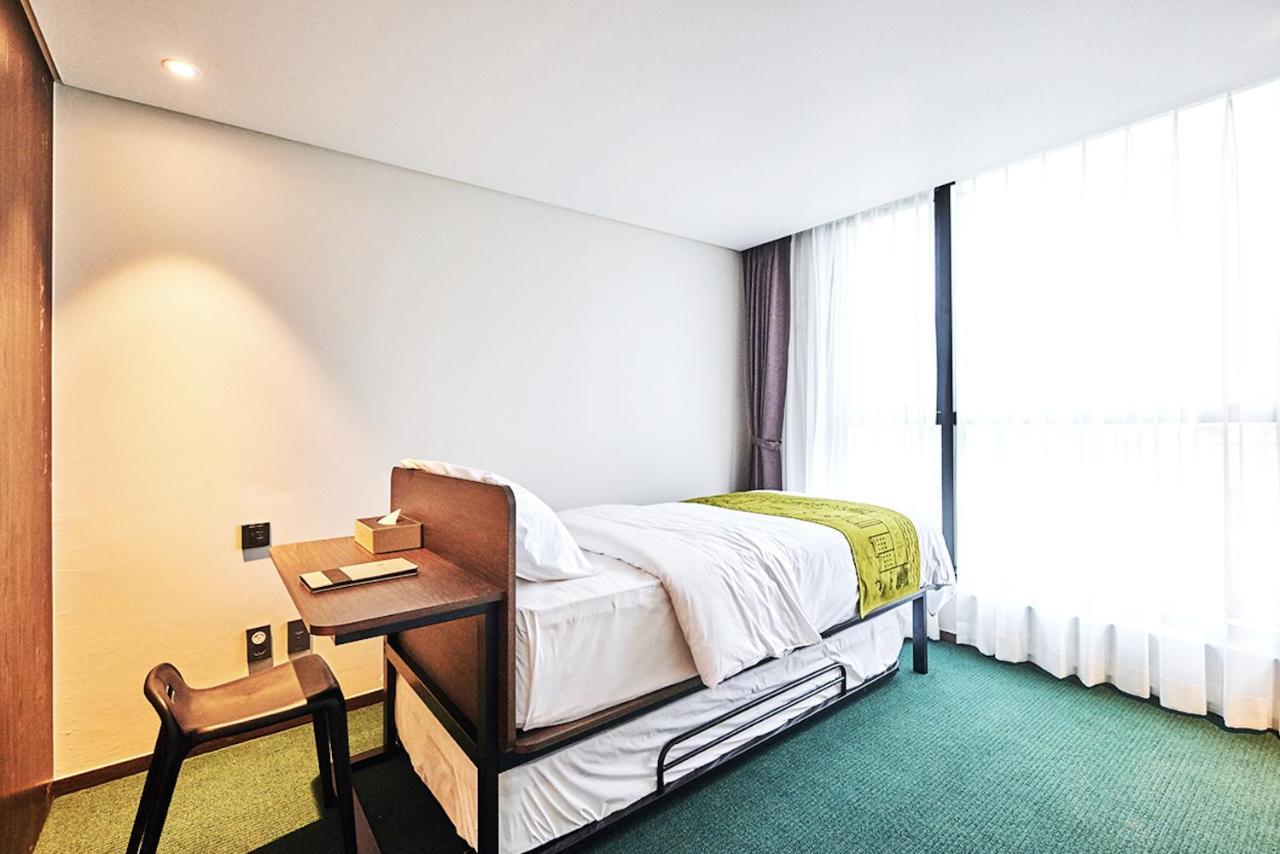 Jeju Pureun Hotel Seogwipo Zewnętrze zdjęcie